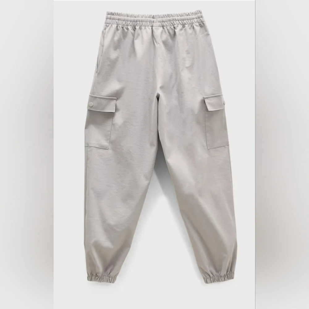 Nike Cargo Joggers - Picture 3 of 5